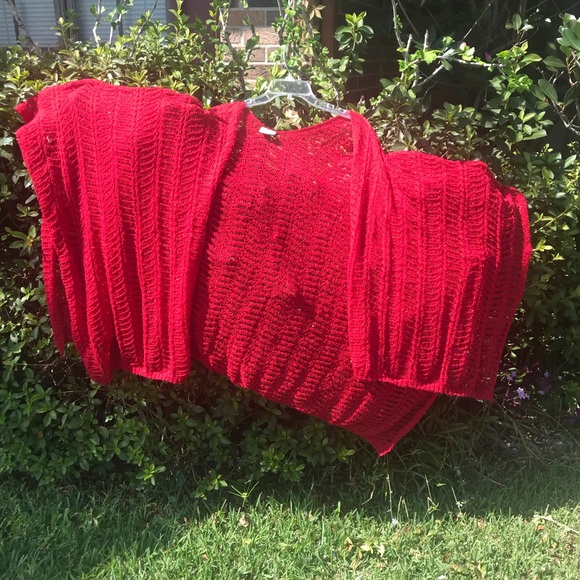 Dillards 0S very SOFT knit red cape - Picture 3 of 5